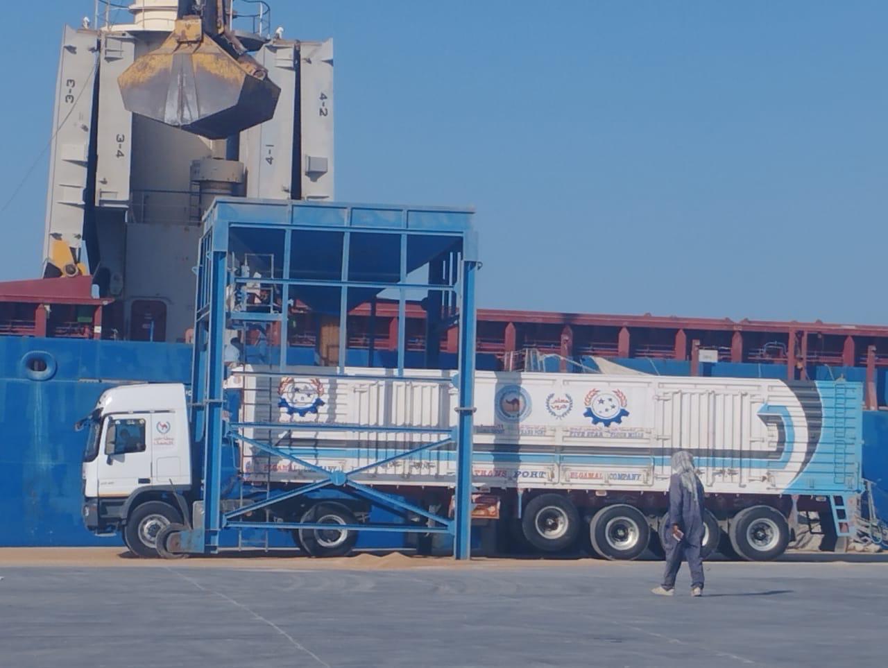 Crane discharge operations